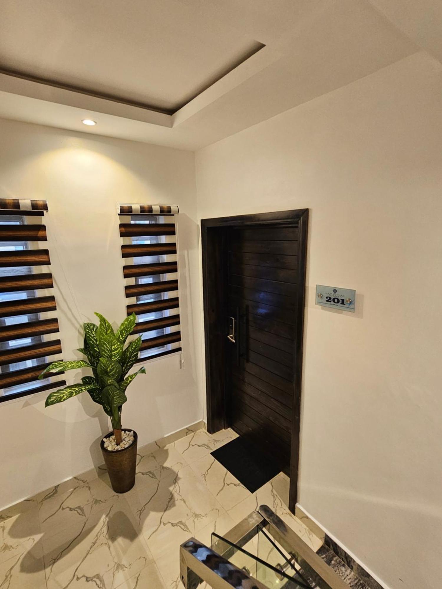 Sapphire Residences By Crystal Magodo Ikeja Ngoại thất bức ảnh